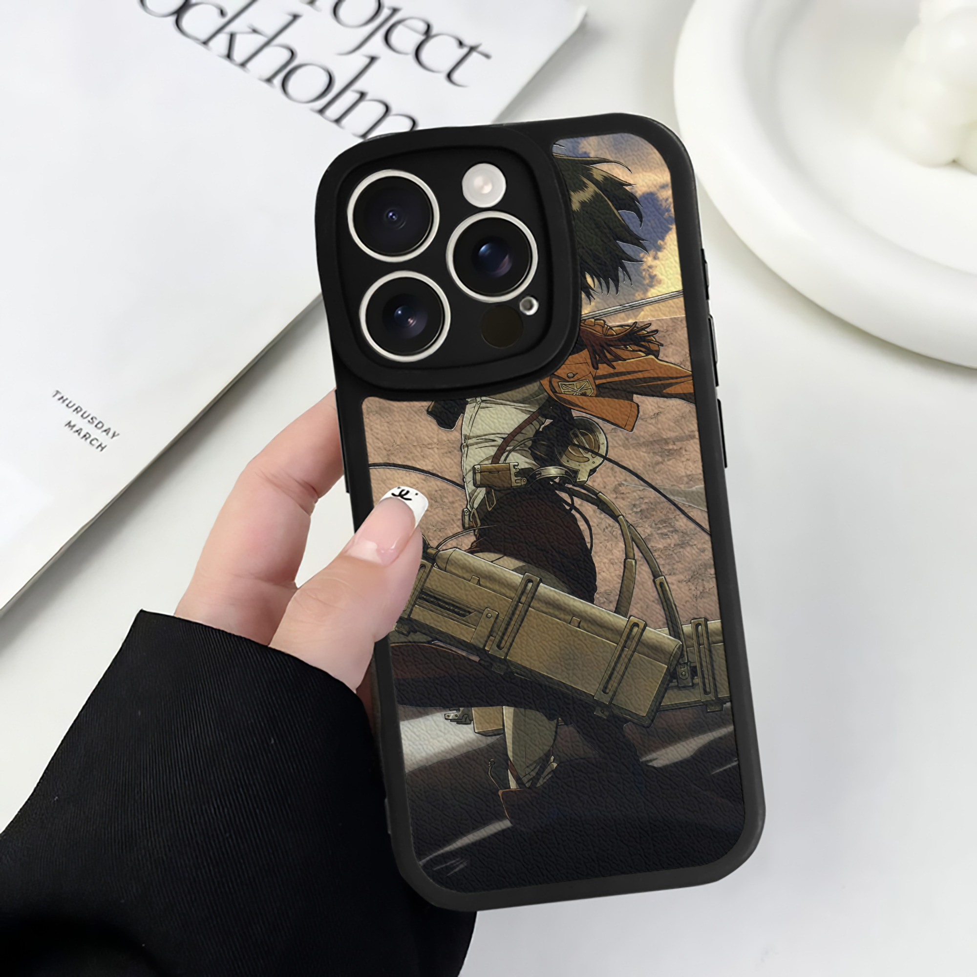 （画像用） 進撃の巨人 Attack on Titan 【iPhone 16シリーズ対応】シリコンスマホケース（レザー調） 材質：シリコン
